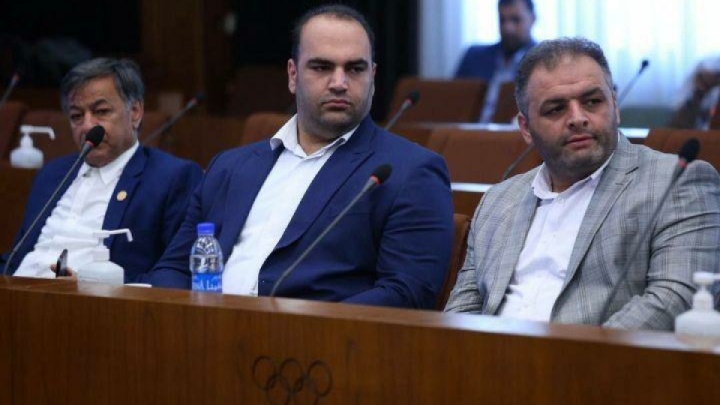 مدعی در سخن، بازنده در عمل!