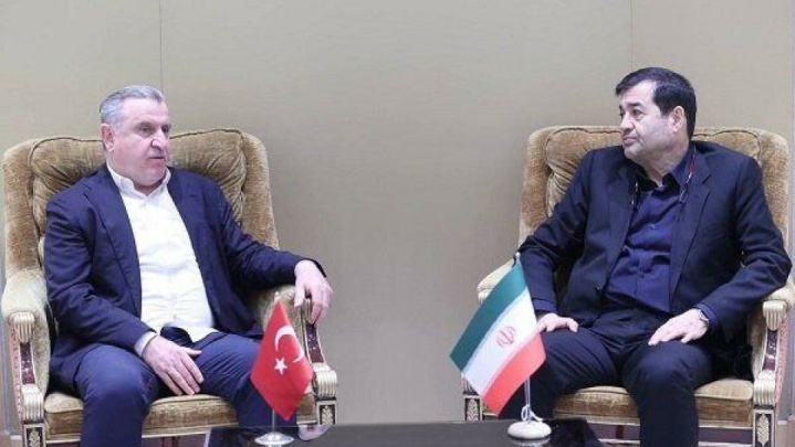 دیدار دنیامالی و عثمان آشقین باک در ریاض؛ کشتی، محور تعمیق روابط ورزشی