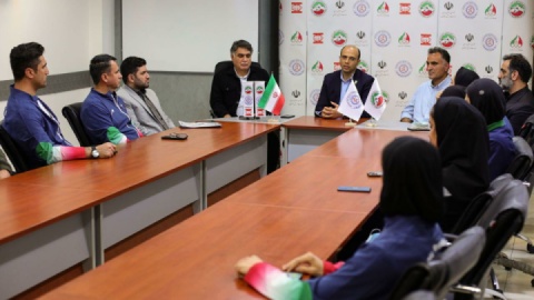 شش سلحشور پارسی، عازم میدان ریاض