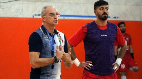 رافائل کاستیلو؛ بازیکنان باید ذهن برنده داشته باشند