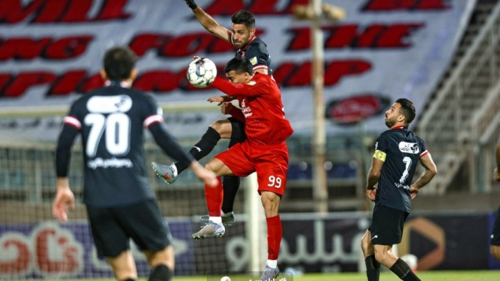 اشتباه تایپی تأیید شد؛ بازی تراکتور با تماشگر