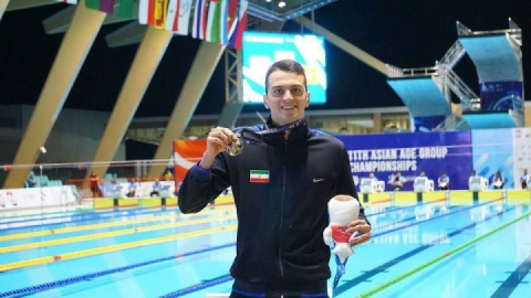 الماسی در آب