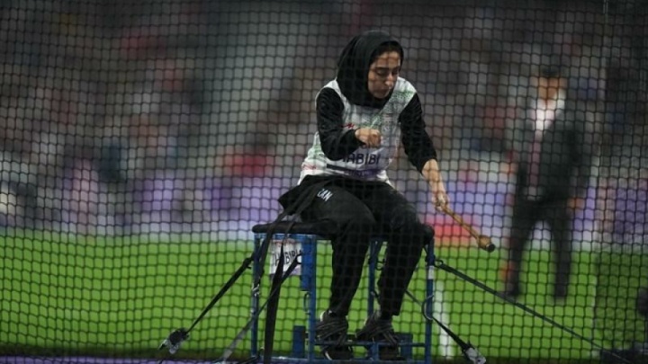 امضای برنزی پرستو در ریاض