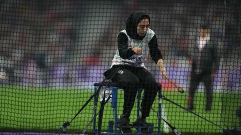 امضای برنزی پرستو در ریاض