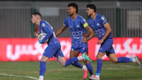 استقلالِ تک‌ستاره است