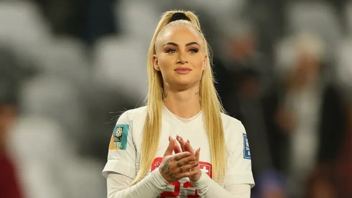 من OCD دارم لطفا بعد از سرقت تمیزکاری هم کنید!