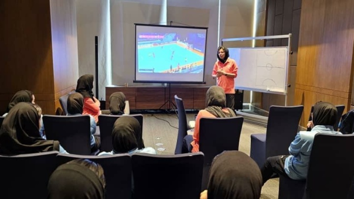 مظفر تیمش ر ا برای بازی با پاناما آماده کرد