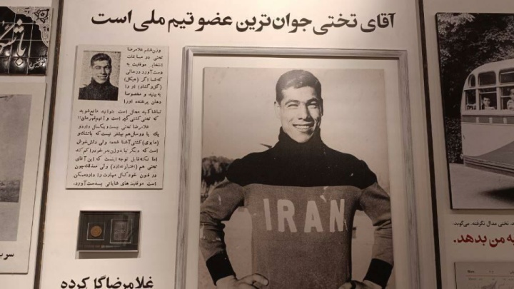 خوشحالیم نیست