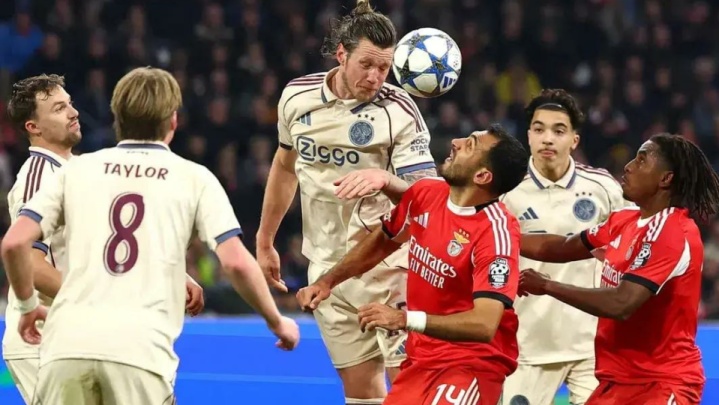 بازگشت آژاکس به ریشه‌ها