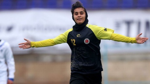 بازگشت ریحانه کردی به میادین