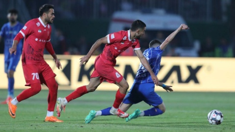 بیفوما دیر آمد، دو تعویض سوخت