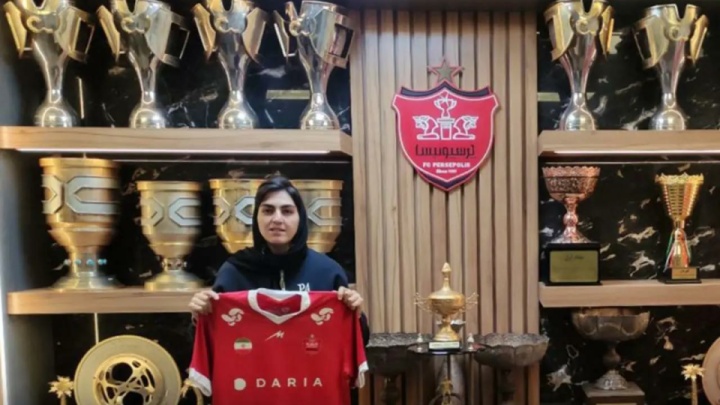 زهرا قنبری در پایان نیم‌فصل به پرسپولیس پیوست