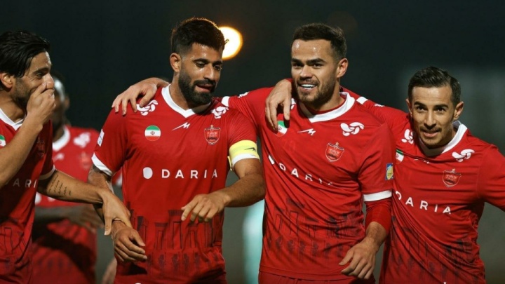 شش برش از برد سخت پرسپولیس