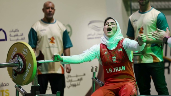 نقره به متقیان رسید