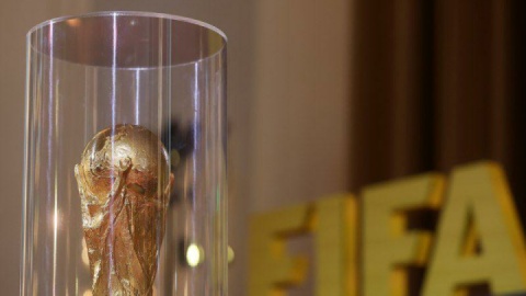 در عمل هم از تیم ملی حمایت کنید