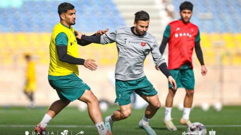 ترکیب پرسپولیس فقط یک تغییر دارد