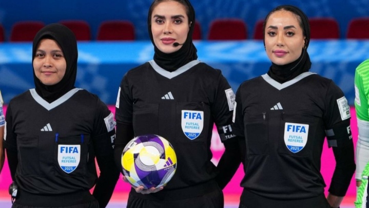 قضاوت دیدار تایلند  و فیلیپین در اختیار زری فتحی و گلاره ناظمی