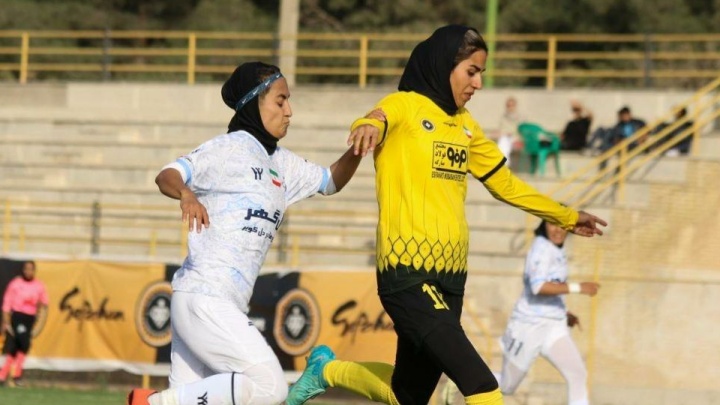 خاتون بم همچنان فرمانروای جدول