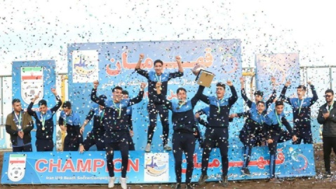 قهرمانی تیم فوتبال ساحلی مقاومت گلساپوش یزد