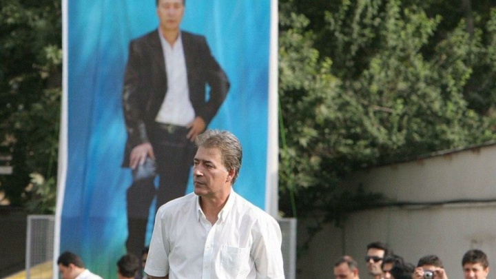 مردی شبیه به هیچکس