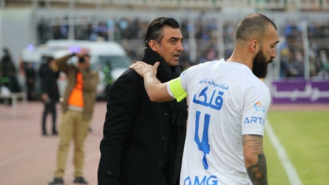 حواشی خیبر - استقلال