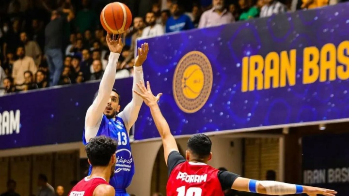 پرتاب‌های سه‌امتیازی قاتل آبی‌ها