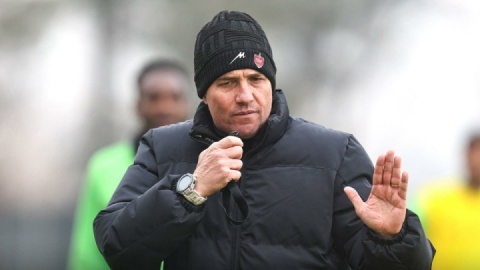 یک گل بزن، تا آخر بازی دفاع کن؟