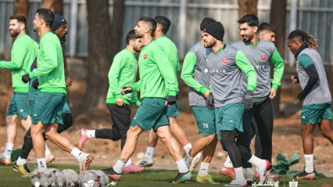 جذب هافبک دفاعی باز هم در اولویت آخر!