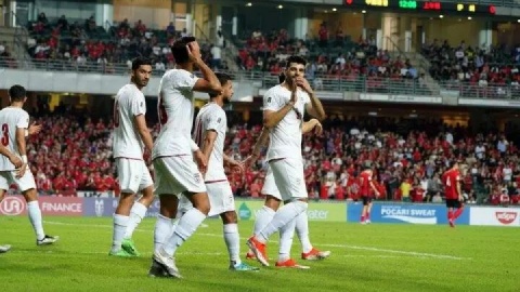 همه بازی دارند بجز ایران!