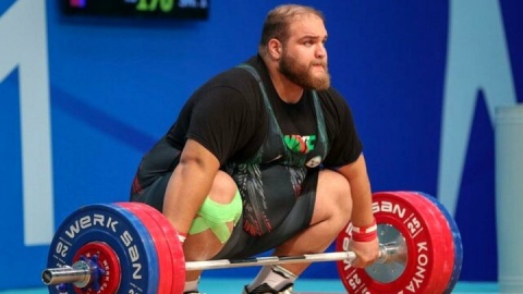 دوئل دشوار با غول‌های آسیایی برای طلای ناگویا