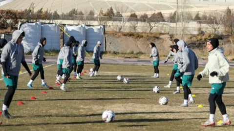 برگزاری تمرین  بانوان پرسپولیس زیر نظر کادر فنی