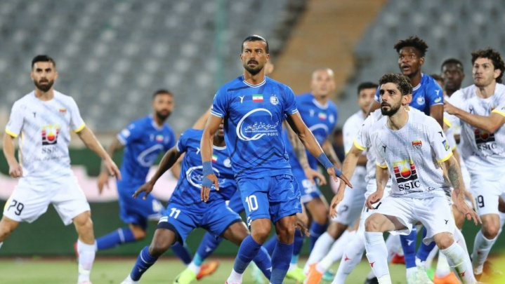 استقلال با پنجره بسته بازیکن اخراج می‌کند| خودزنی محض!