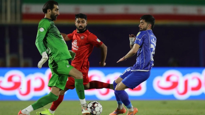 فرصت سوزی استقلال