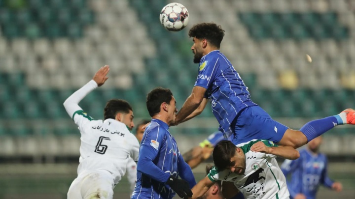 استقلال بهترین فرصت برای رسیدن به صدر را  از دست داد