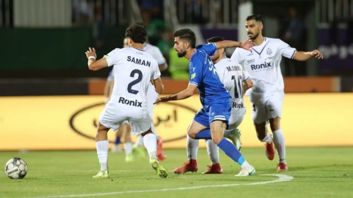 استقلال فکر کند ۲۷ امتیازی است