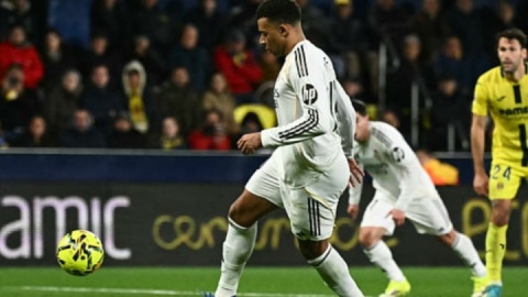 آربلوا قواعد ژابی را به هم زد