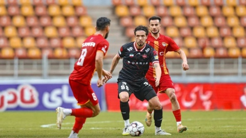 بازی با سه دفاع به پرسپولیس نمی‌آید!