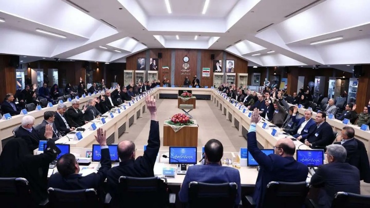 رئیس بعدی با چهار ماه تأخیر و دوساله می‌آید