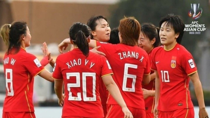 نظم شرقی در مستطیل سبز