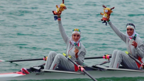 سهمیه قایق دونفره در دل طوفان