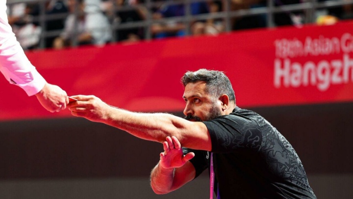 افلاکی می‌ماند یا معادله عوض می‌شود؟