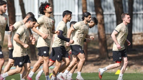 پرسپولیس به 4 مسافر امریکا هم راضی می‌شود