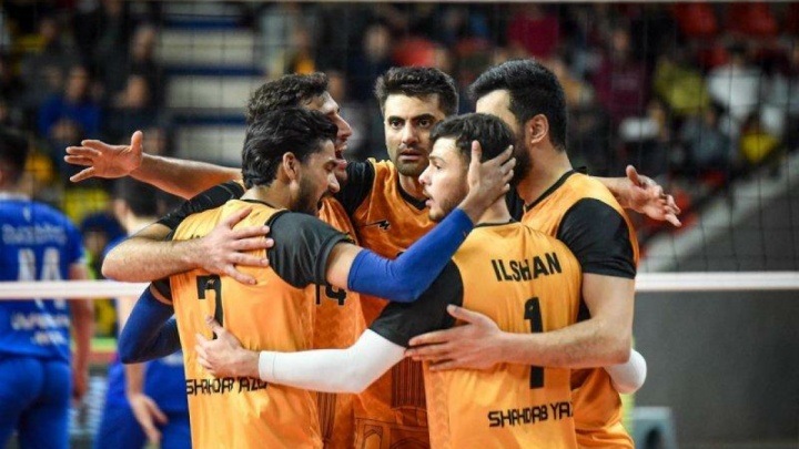 شاگردان عطایی صدرنشین ماندند