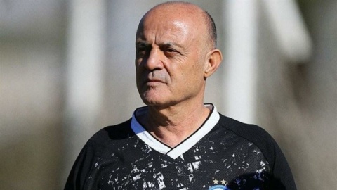 بیزاتی: استقلال با بختیاری زاده قهرمان می شود