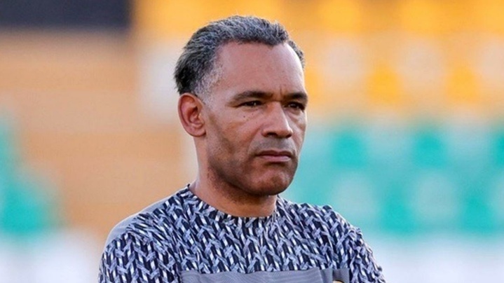 مورایس در آستانه اخراج