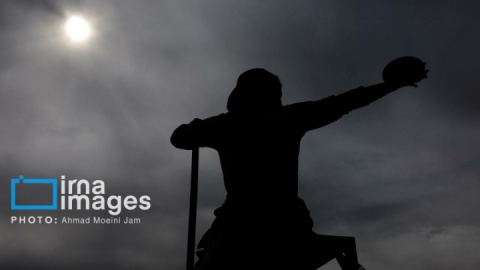 مربی تیم ملی پارادوومیدانی: ملت بزرگ ایران در برابر ظلم سر خم نخواهد کرد