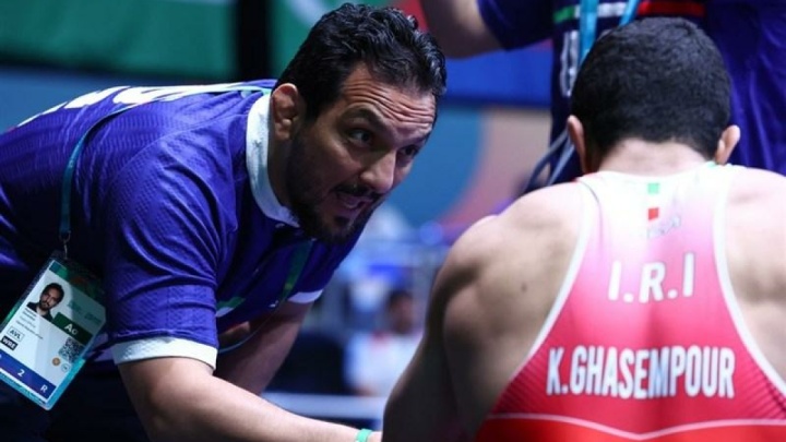 پژمان درستکار: باید پرچم ایران را برافراشته نگه داریم