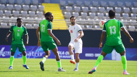 رضایت قلعه‌نویی، نگرانی منتقدان