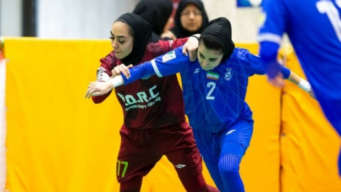 توپ در زمین کمیته انضباطی