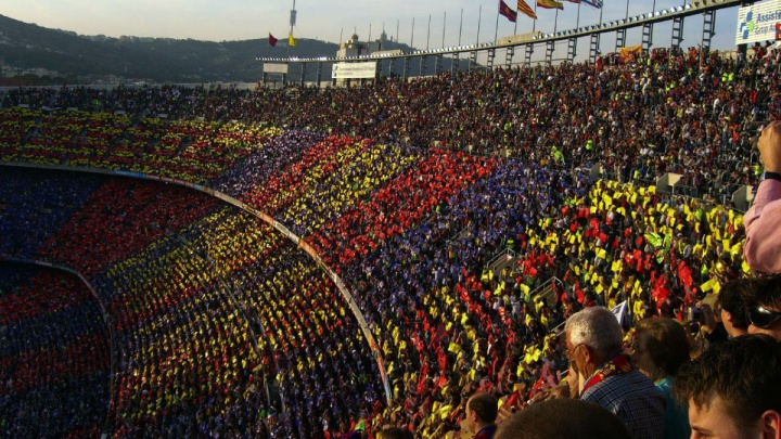 فوتبال، ابزار تخدیر نیست